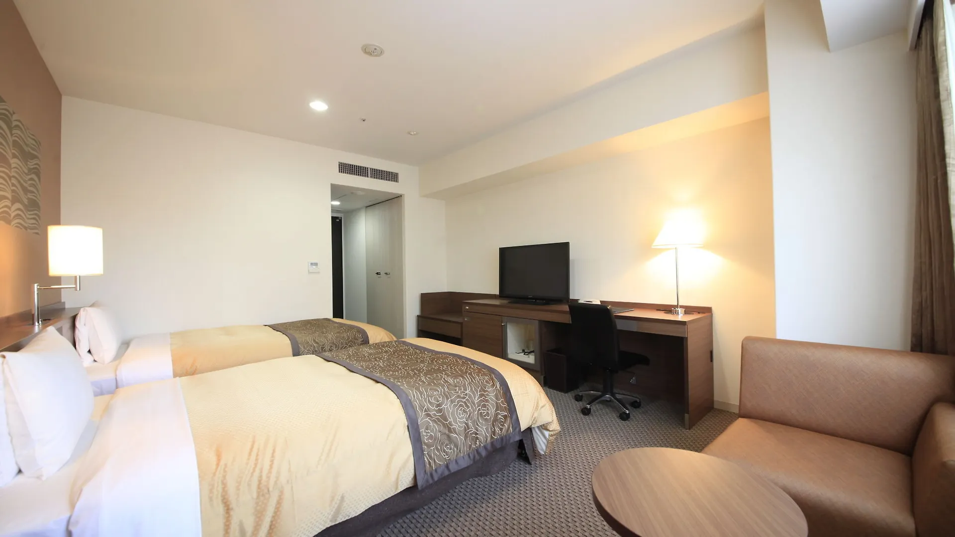 Vessel Inn Sapporo Nakajima Park 4*,  Japan