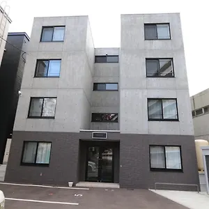 レユシール山鼻南103 アパート